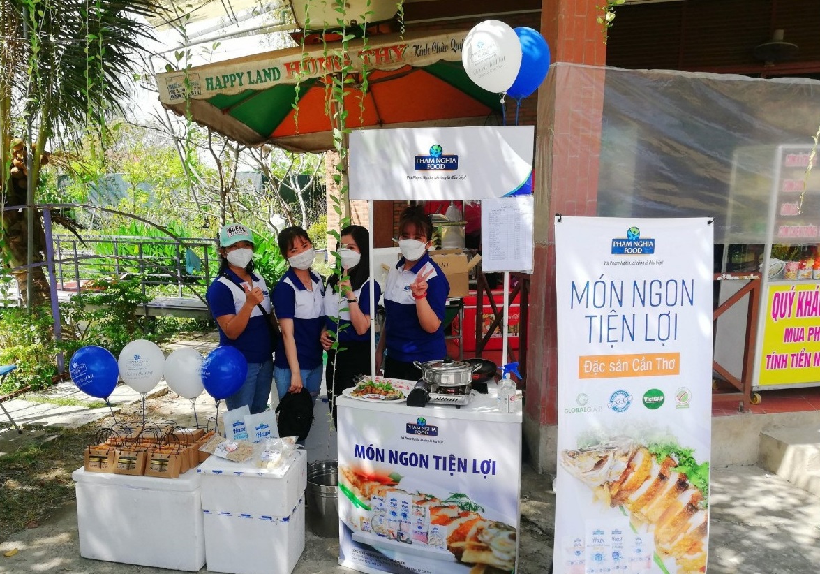 Booth + x cường lực