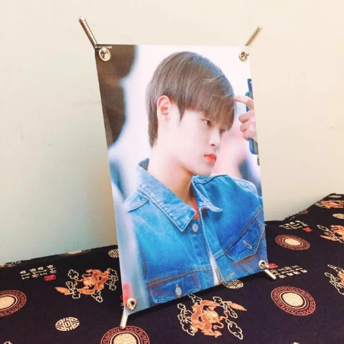 Standee chữ X A4