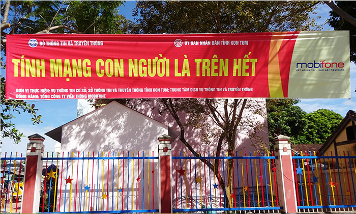 In băng rôn