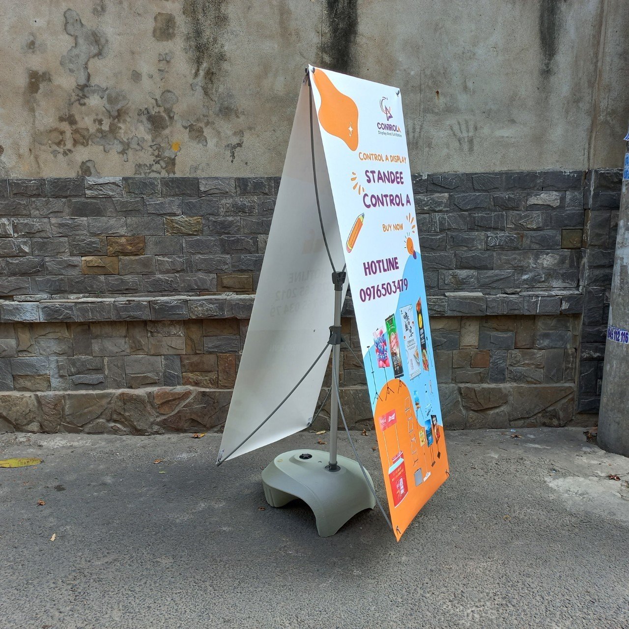 standee chữ x đế nước standee chữ x đế nước