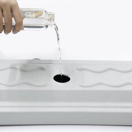 Standee khung cửa đế nước