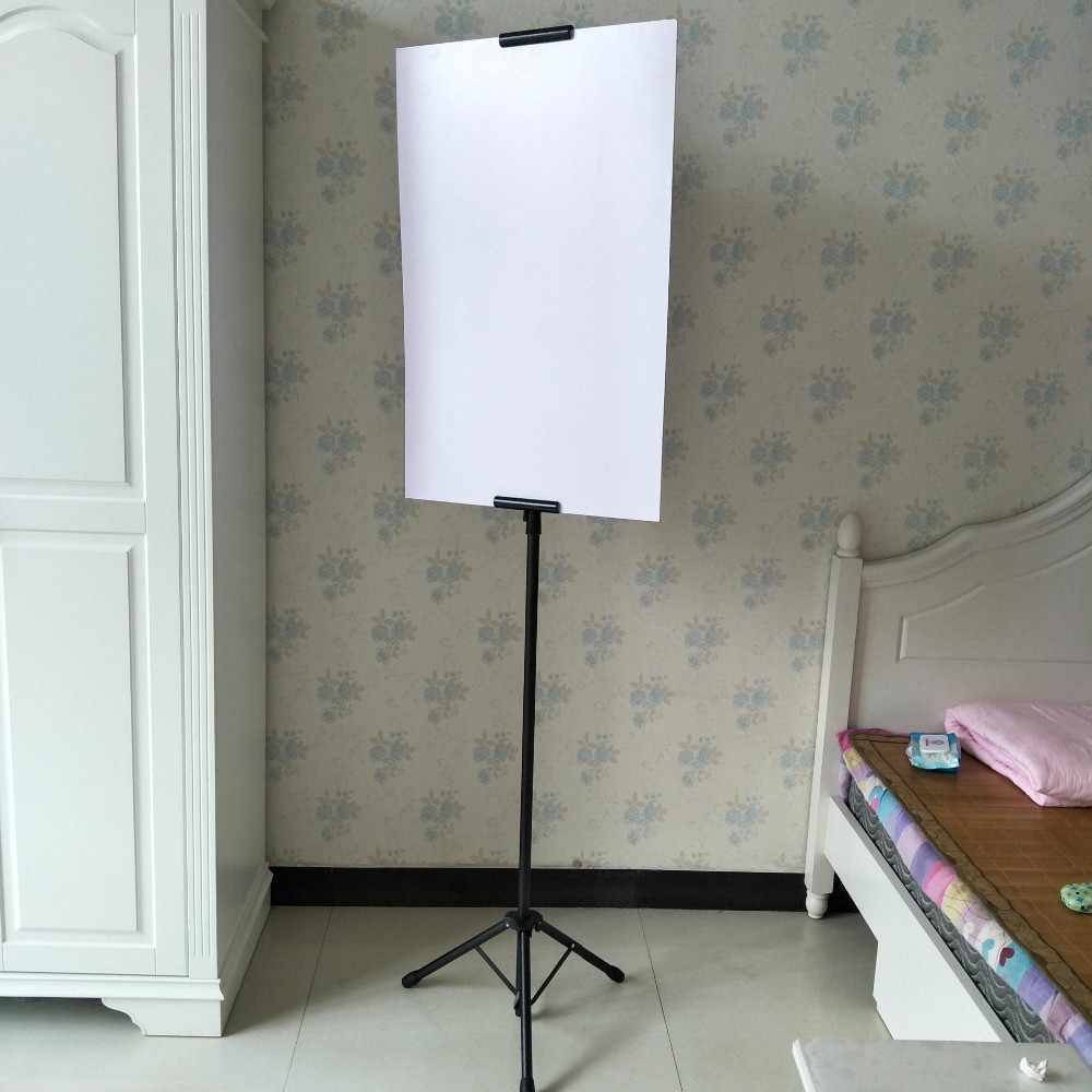 Standee chữ thập tăng giảm Standee chữ thập tăng giảm