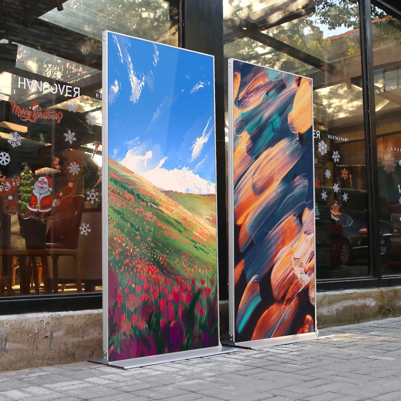 Standee khung nhôm đế sắt
