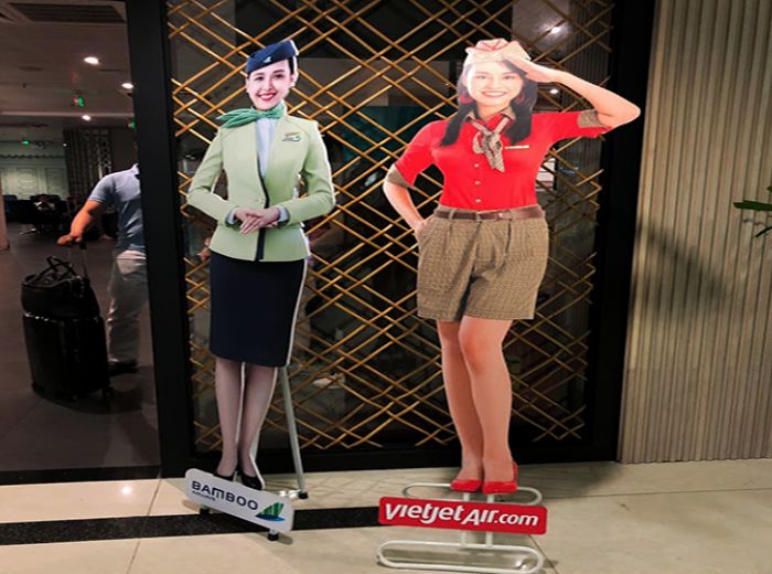 standee mô hình người