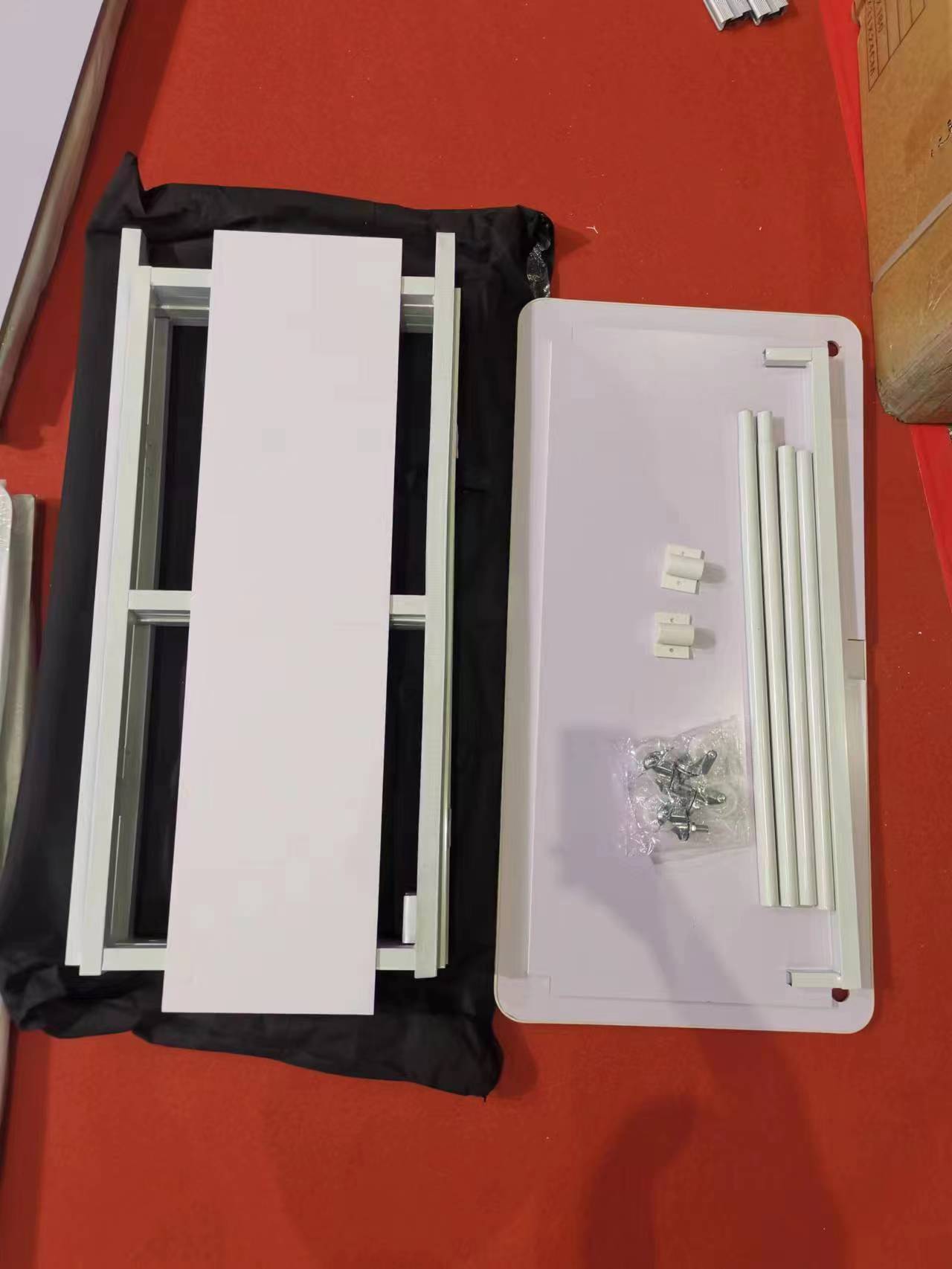 Booth sắt di động gấp 4